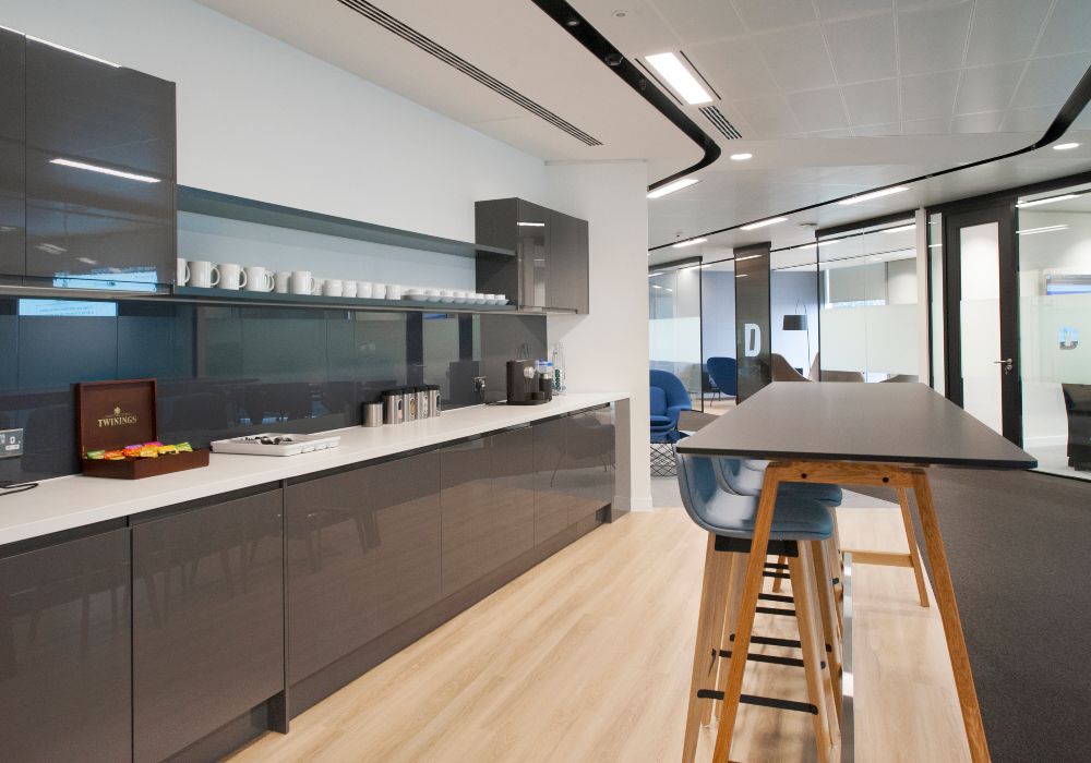 London office space 1 Angel Court, City of London, EC2