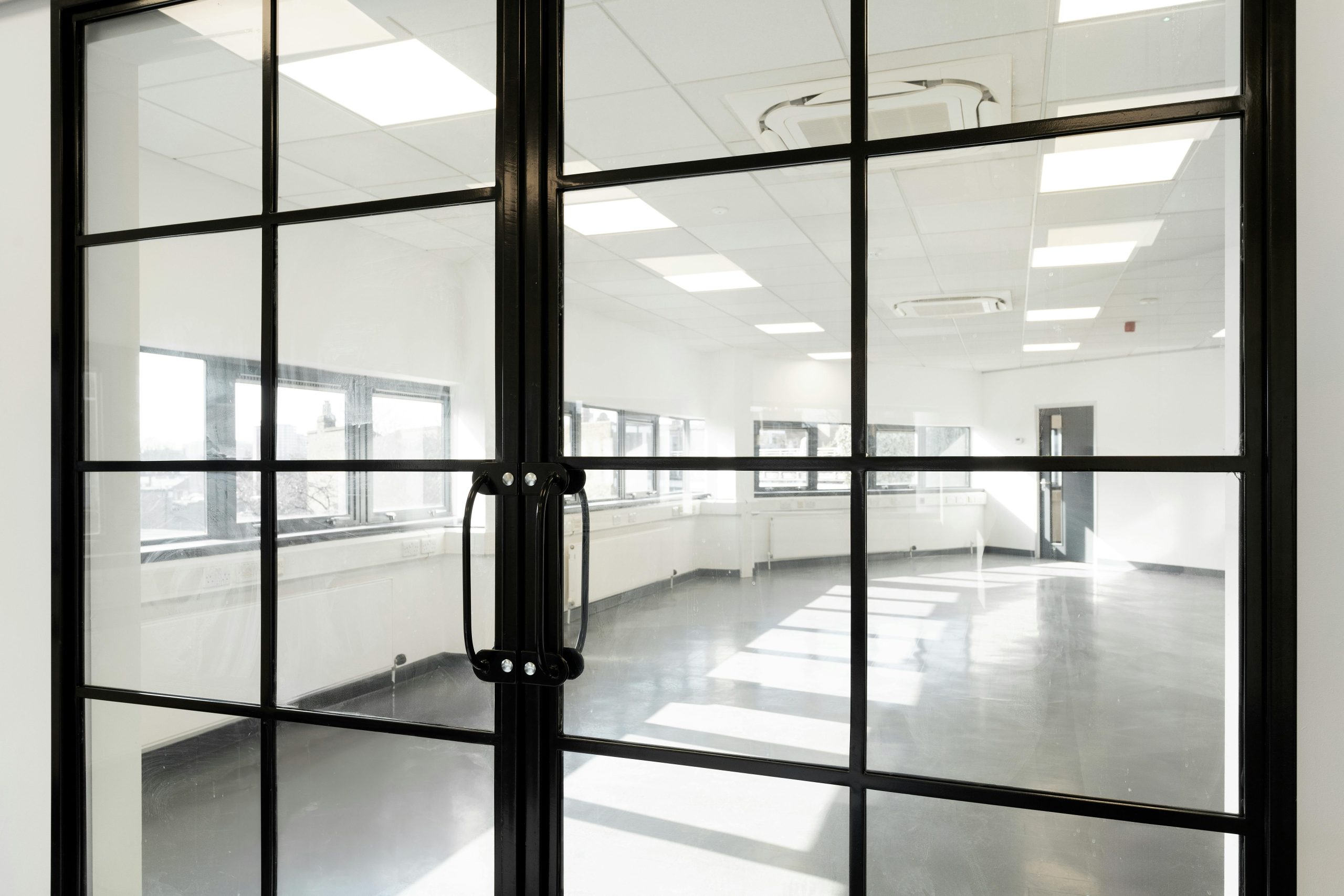 Unit 2000, London, NW5 3EW