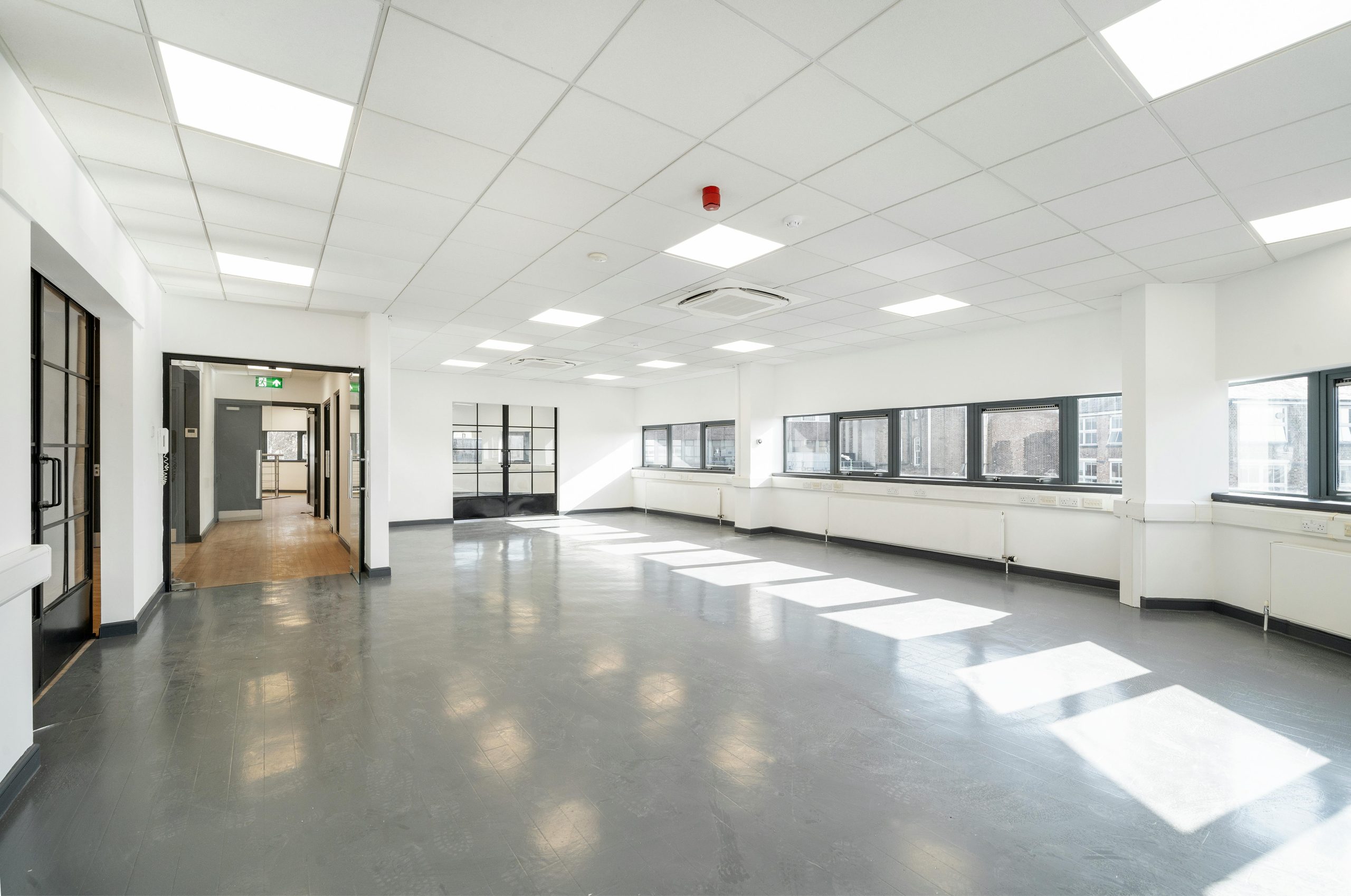 Unit 2000, London, NW5 3EW