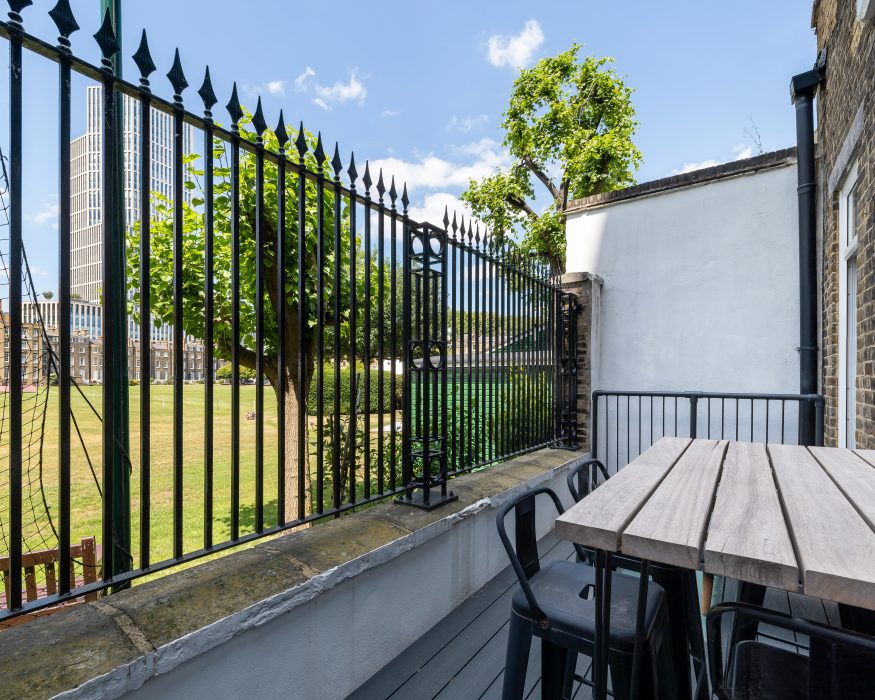 4 City Road, Moorgate, London, EC1, London, EC1Y 2AA