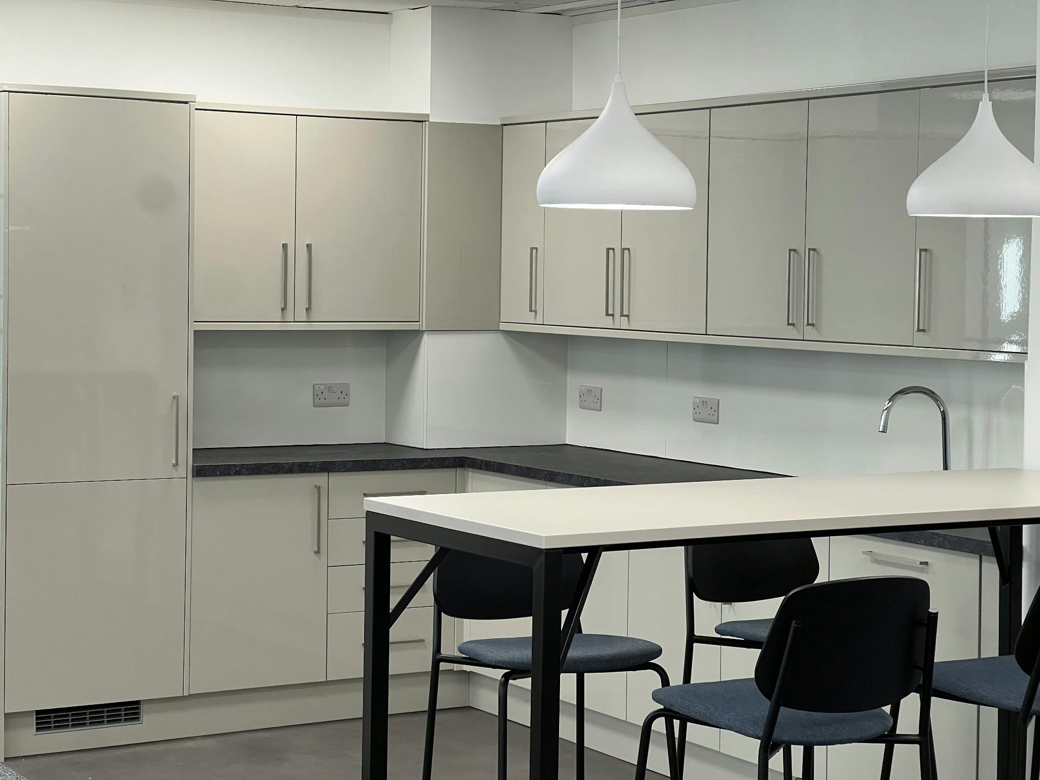 32-38 Dukes Place, Aldgate, London. EC3, London, EC3A 7LP