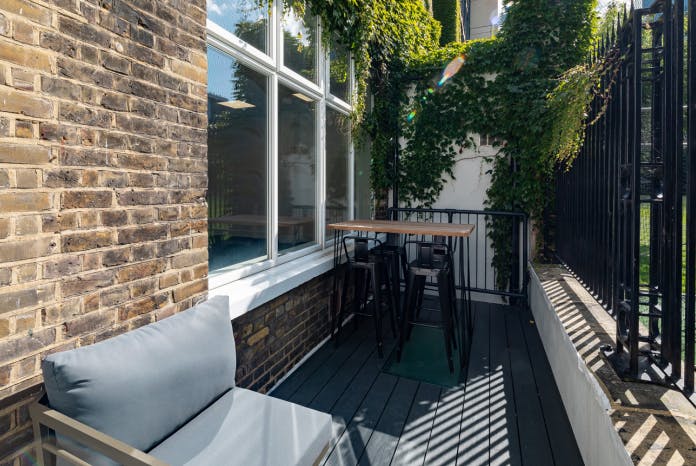 4 City Road, Moorgate, London, EC1, London, EC1Y 2AA